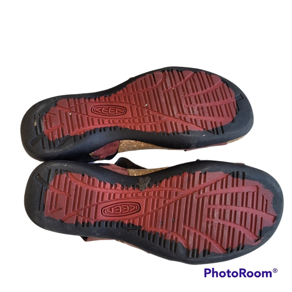 Keen Dauntless Leather Sandal - Picture 6 of 8